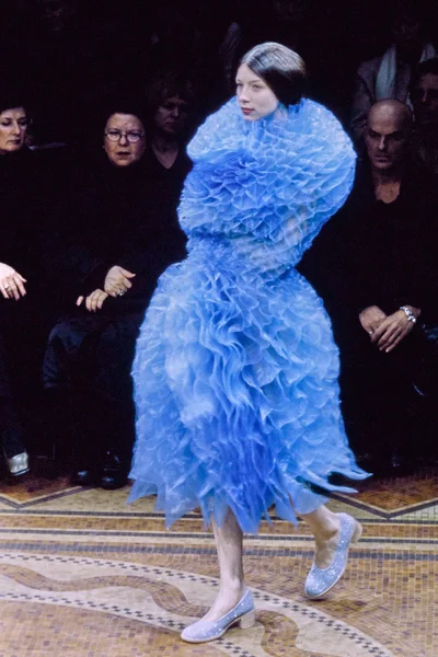 Look 1